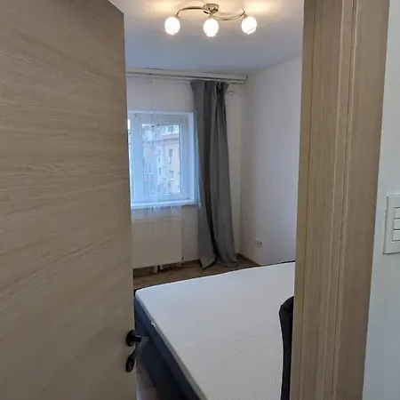 3 2 Bathrooms Apartment *