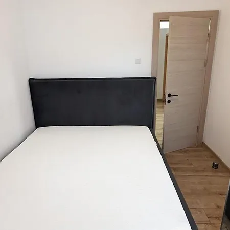 3 2 Bathrooms